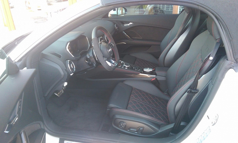 Audi Tt Rs Roadster Zoll Sportabgasanl B O Mieten Bei As Service 6 Sales Gmbh