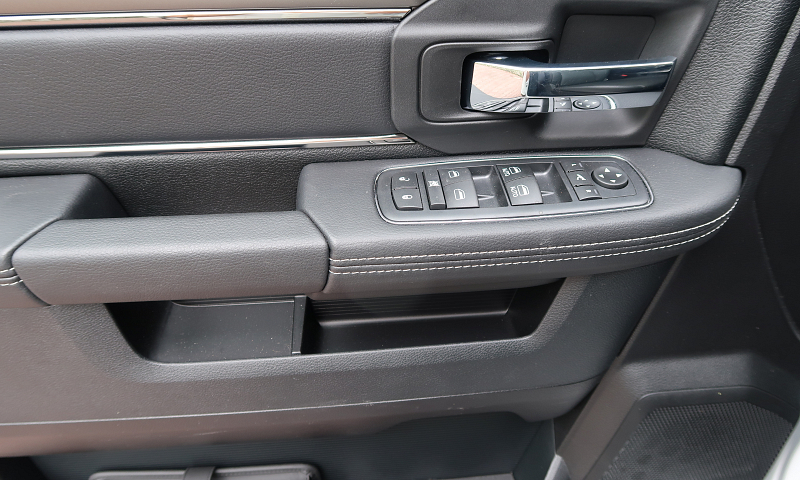 Dodge Ram Sport 1500 Lpg Luftfahrwerk Ahk Mieten Bei As
